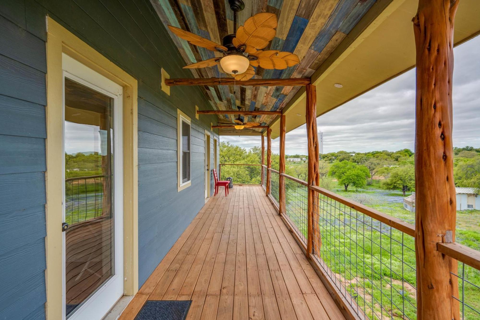 Holiday home Access & Views, 5kings!